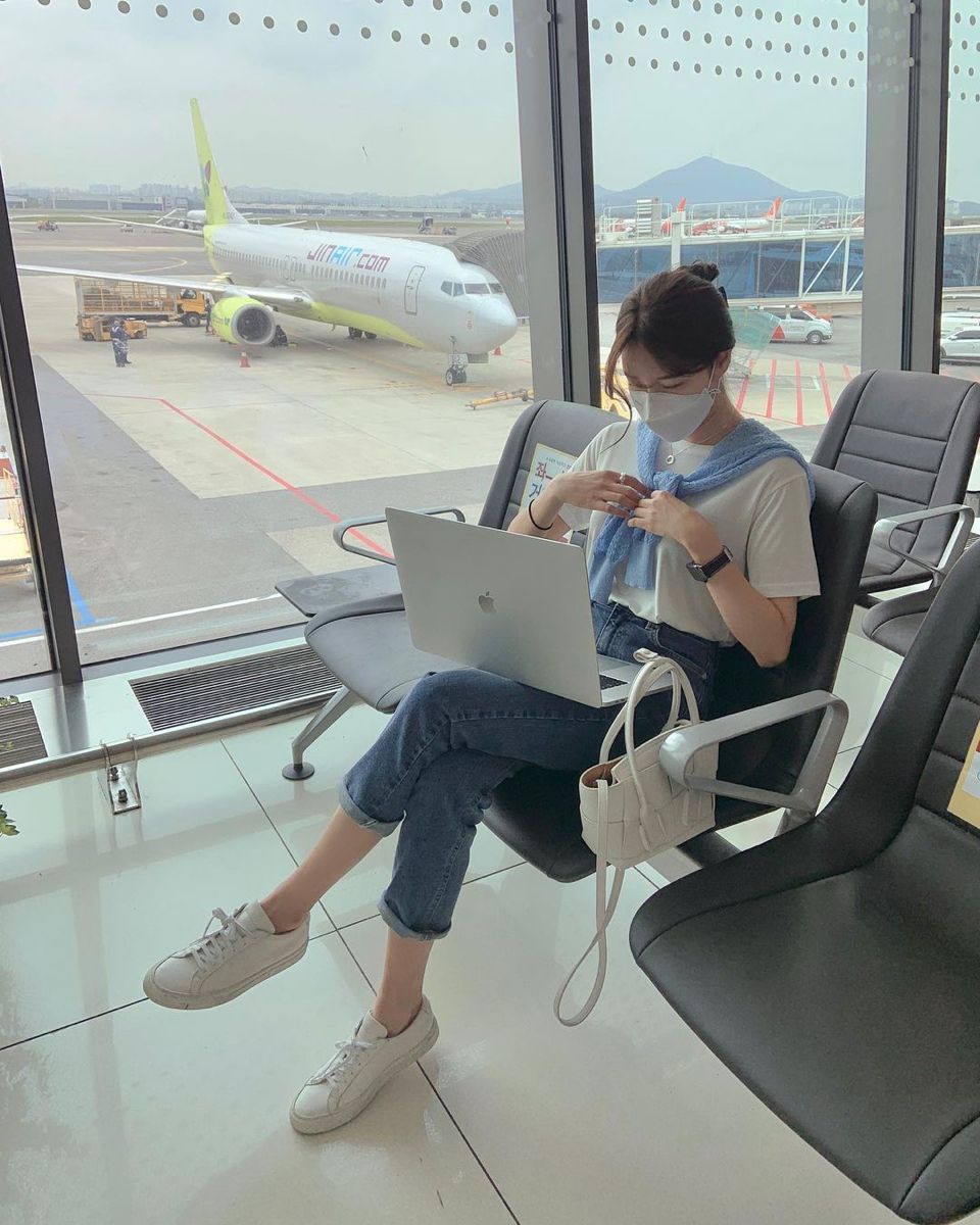 10 c&aacute;i bẫy du lịch dịp lễ 30/4 chị em cần biết để tr&aacute;nh rắc rối - Ảnh 1.