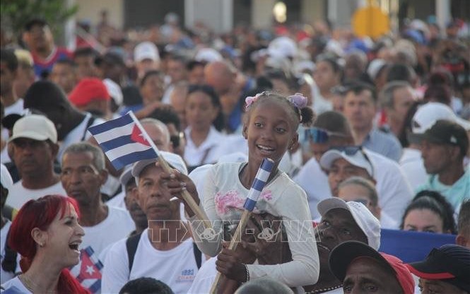 Cuba đang nỗ lực xử l&yacute; m&oacute;n qu&agrave; 100.000 tấn của Nga, c&oacute; tin vui sau thời gian d&agrave;i