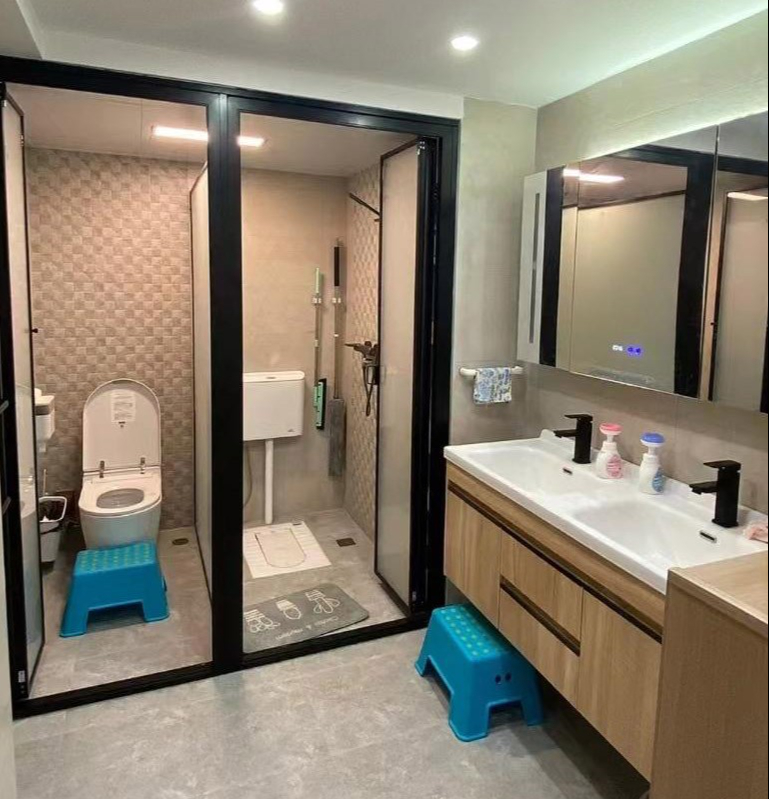 Nhiều gia đ&igrave;nh bỏ v&aacute;ch tắm k&iacute;nh: 5 giải ph&aacute;p thay thế gi&uacute;p ph&ograve;ng tắm gọn hơn, đỡ phải lau dọn mỗi ng&agrave;y - Ảnh 4.