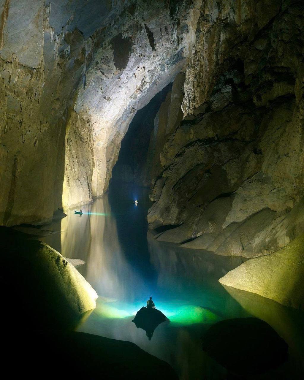 Ph&aacute;t hiện hang động mới tại Quảng Trị: Sở hữu th&aacute;c nước 350 m&eacute;t cực hiếm, chuy&ecirc;n gia chưa d&aacute;m tiến s&acirc;u v&igrave; qu&aacute; lạnh - Ảnh 7.