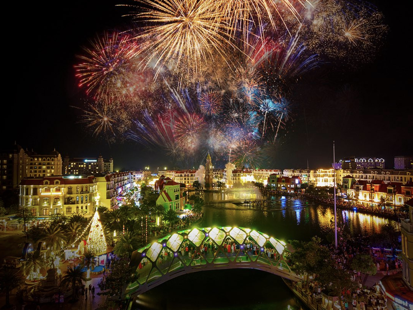 Xu hướng du lịch Ph&uacute; Quốc 2026: Trải nghiệm chơi xuy&ecirc;n ng&agrave;y đ&ecirc;m all - in - one hấp dẫn - Ảnh 5.