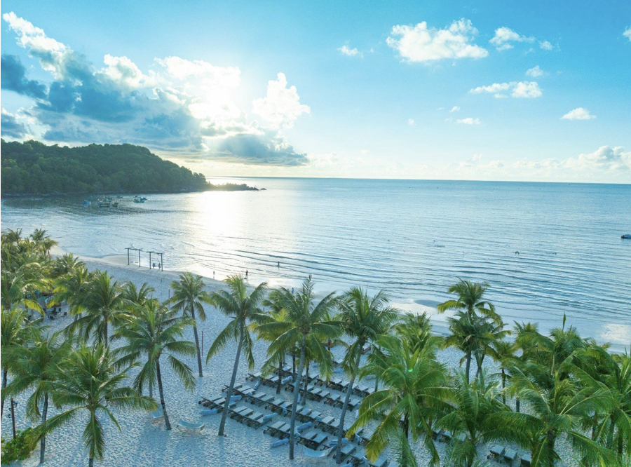 Xu hướng du lịch Ph&uacute; Quốc 2026: Trải nghiệm chơi xuy&ecirc;n ng&agrave;y đ&ecirc;m all - in - one hấp dẫn - Ảnh 8.