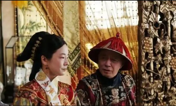 Quan tài Từ Hy Thái hậu bất ngờ nhỏ máu suốt đường đưa tang: Lý Liên Anh hé lộ sự thật rùng rợn - Ảnh 4.