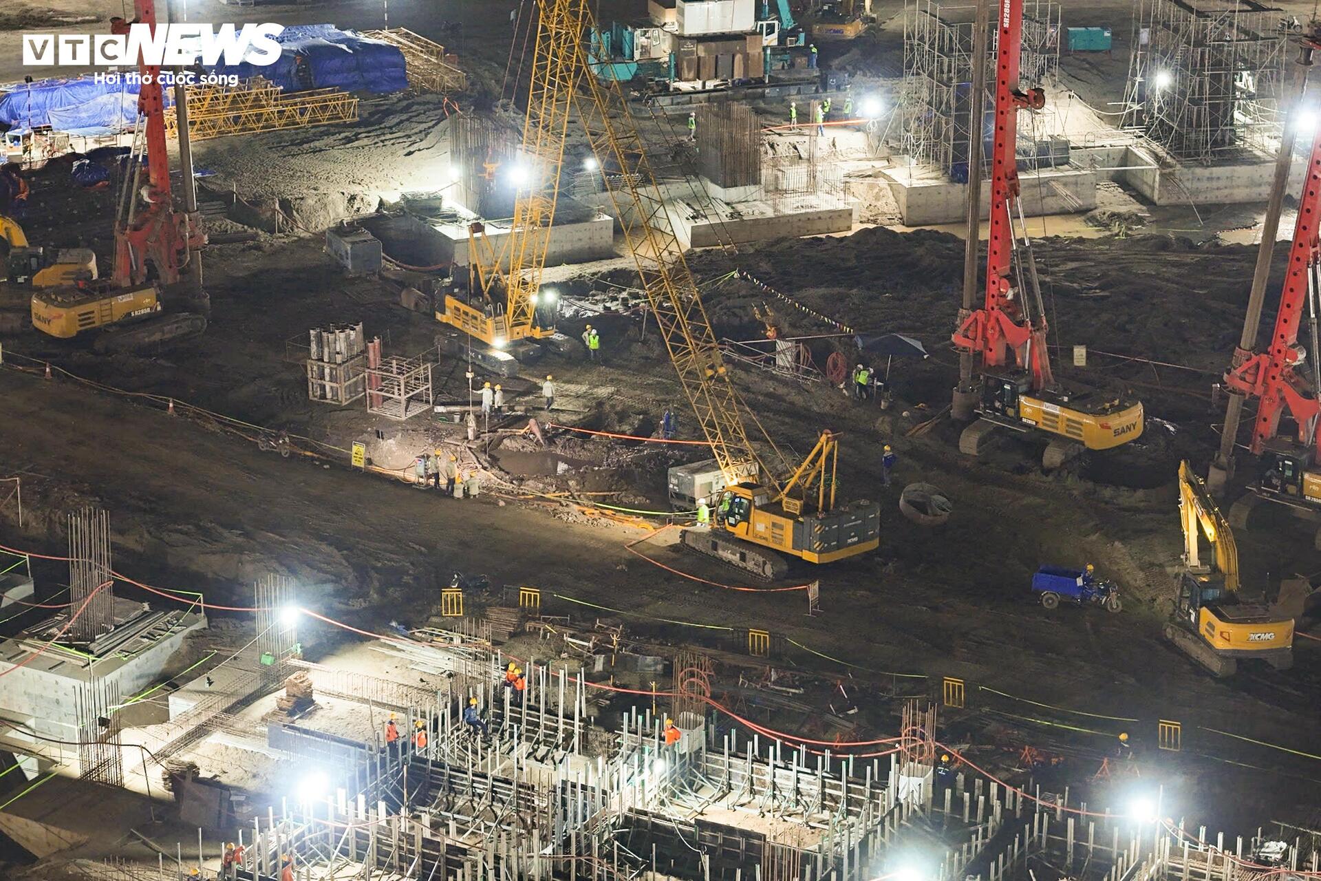 Đại c&ocirc;ng trường x&acirc;y dựng s&acirc;n vận động H&ugrave;ng Vương lớn nhất thế giới ở H&agrave; Nội - Ảnh 6.