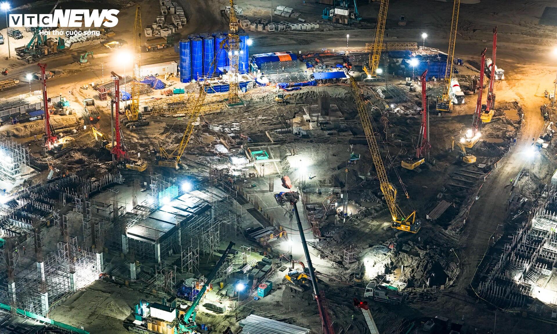 Đại c&ocirc;ng trường x&acirc;y dựng s&acirc;n vận động H&ugrave;ng Vương lớn nhất thế giới ở H&agrave; Nội - Ảnh 10.