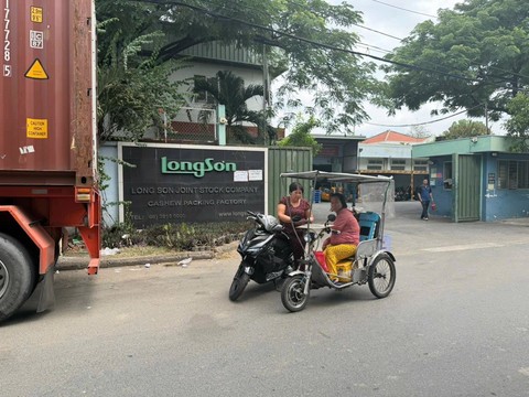 Bắt người phụ nữ thu mua vé số Nguyễn Thị Hồng Nhi - Ảnh 1.