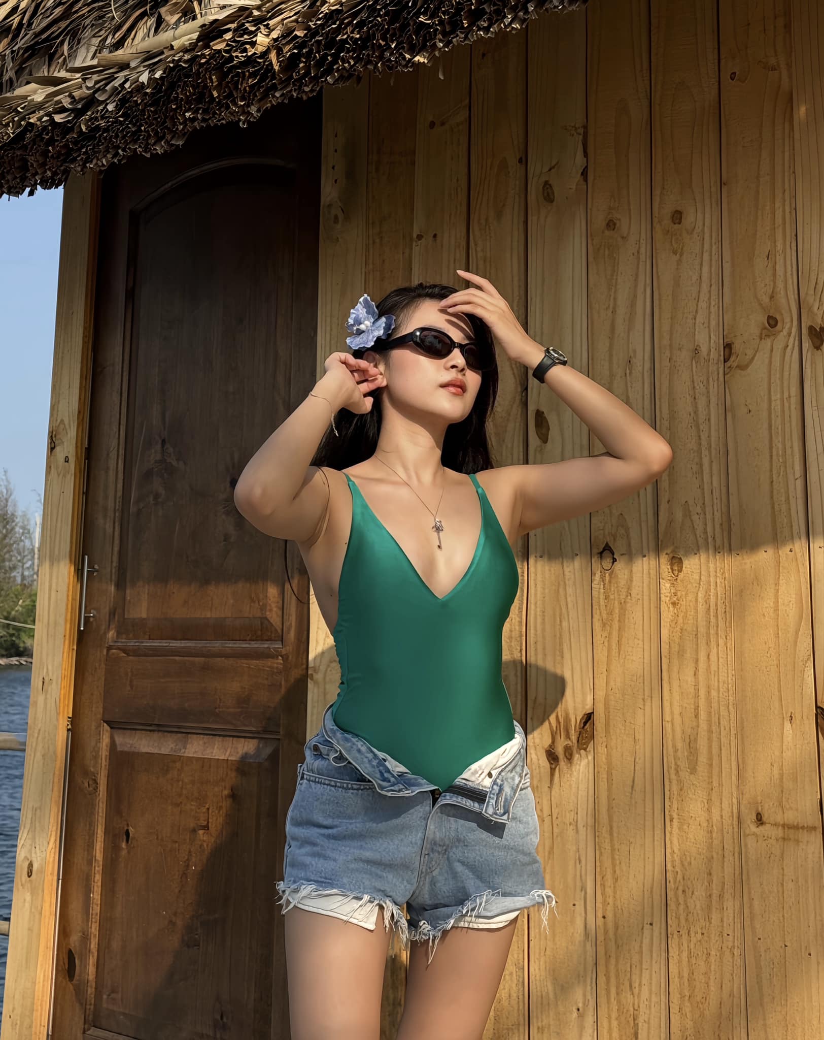 Bản sao Angela Phương Trinh thay đổi ho&agrave;n to&agrave;n, lột x&aacute;c gợi cảm- Ảnh 5.