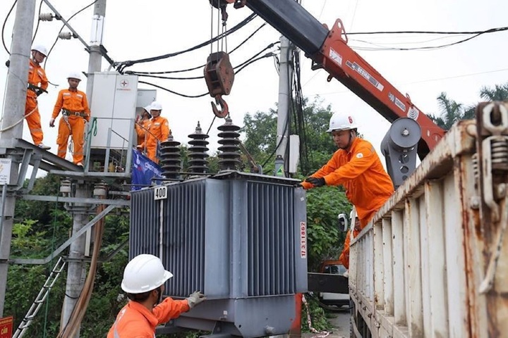 Thay đổi khung giờ t&iacute;nh gi&aacute; điện: Ai sẽ chịu t&aacute;c động? - Ảnh 1.