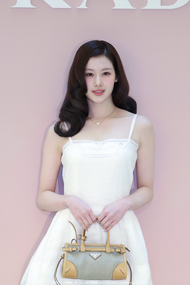 Sức mạnh của bộ đ&ocirc;i mỹ nh&acirc;n quyền lực h&agrave;ng đầu Nhật Bản: Chỉ cần đứng cạnh đ&atilde; g&acirc;y sốt, thần th&aacute;i sang chảnh chiếm trọn spotlight - Ảnh 9.