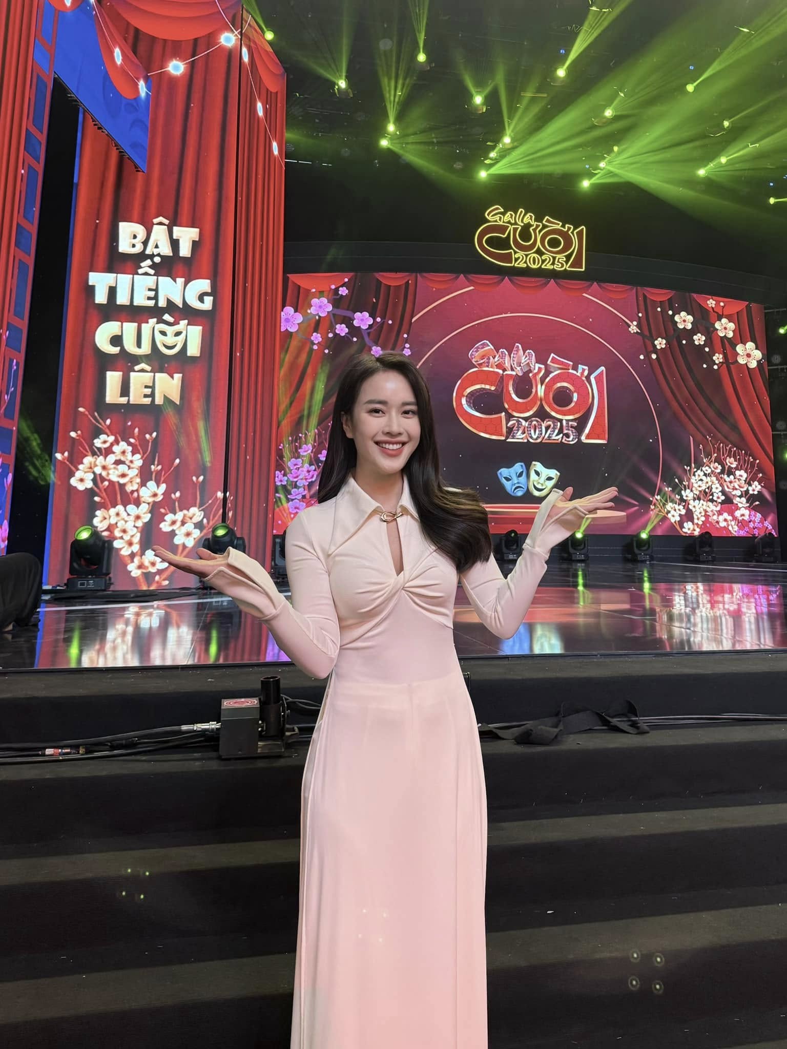 MC VTV xinh như Hoa hậu thế n&agrave;o sau khi l&agrave;m mẹ 2 con- Ảnh 1.