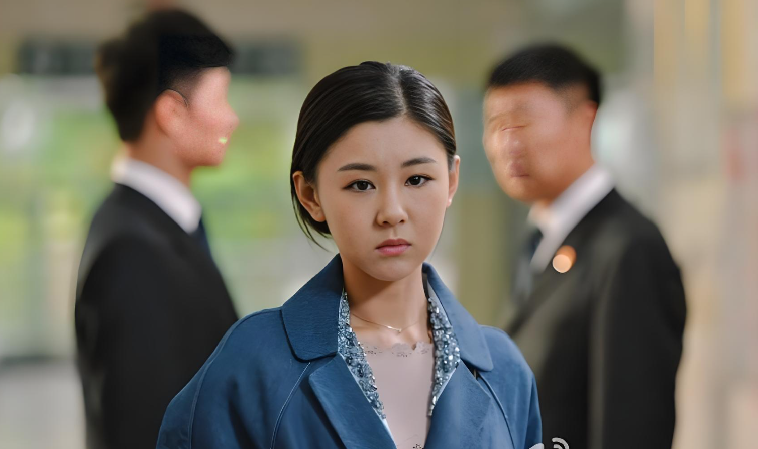 Mỗi lần họp gia đình, nhìn chồng đứng khép nép nói chuyện với em rể mà tôi thấy ngượng hộ- Ảnh 1.