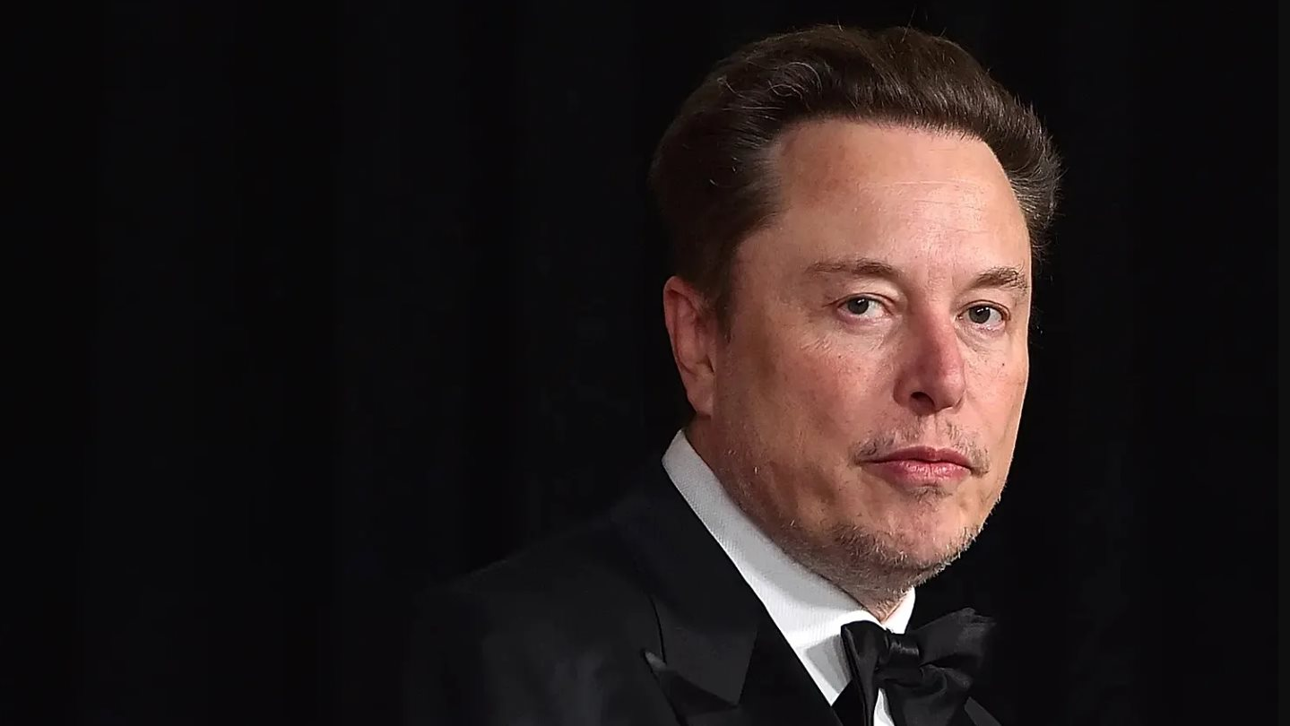 Elon Musk thận trọng với Robotaxi: Tương lai tự l&aacute;i như thế n&agrave;o trong năm 2026? - Ảnh 1.