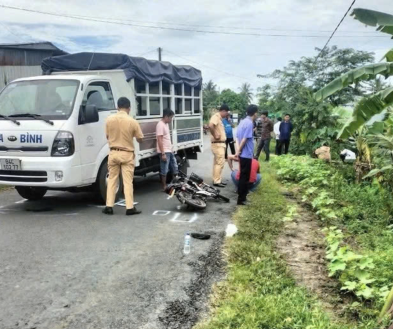 Vụ nữ sinh tử vong Vĩnh Long: Diễn biến mới v&agrave; khởi tố nhiều c&aacute;n bộ li&ecirc;n quan - Ảnh 1.