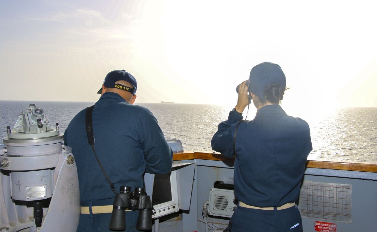 Chiến sự Trung Đ&ocirc;ng 25-4: Đức điều t&agrave;u r&agrave; thủy l&ocirc;i đến Hormuz, Iran đ&atilde; "v&agrave;o việc" ở Islamabad - Ảnh 1.