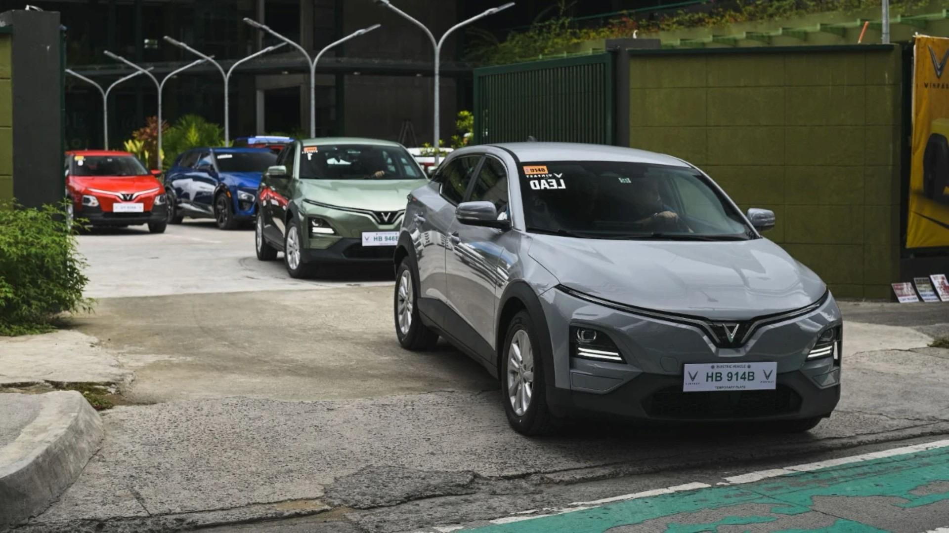 Doanh số tăng vọt 3,5 lần, VinFast vượt Tesla đứng đầu thị trường xe điện ở nước gần Việt Nam - Ảnh 2.