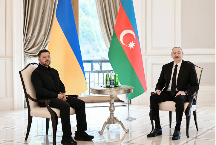 Tổng thống Zelensky tuy&ecirc;n bố sẵn s&agrave;ng gặp Tổng thống Putin tại Azerbaijan - Ảnh 1.