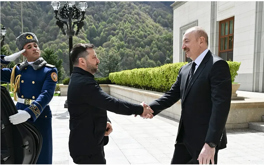 Tổng thống Zelensky tuy&ecirc;n bố sẵn s&agrave;ng gặp Tổng thống Putin tại Azerbaijan - Ảnh 1.