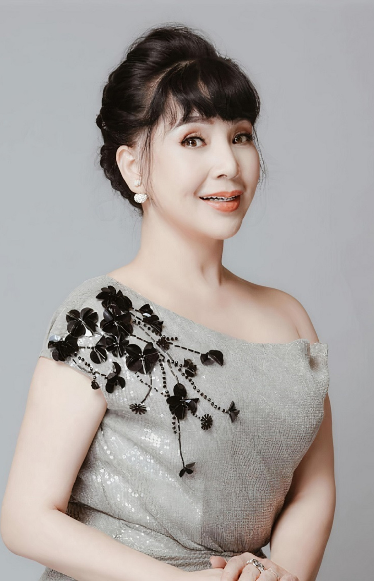 "Em b&eacute; H&agrave; Nội" &ndash; NSND Lan Hương v&agrave; cuộc sống b&ecirc;n trong nh&agrave; phố 50m2- Ảnh 2.