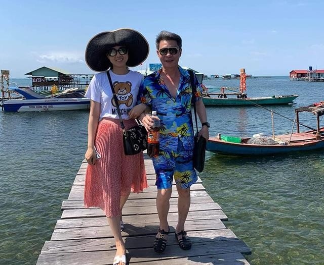 Vợ 3 NSND đ&igrave;nh đ&aacute;m l&ecirc;n tiếng về th&ocirc;ng tin chưa c&oacute; con, tiết lộ "từng gặp những người tệ đến tận c&ugrave;ng" - Ảnh 1.