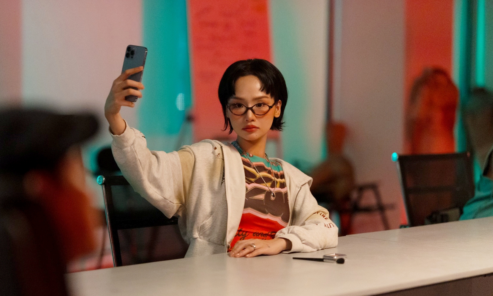 Gương mặt g&acirc;y sốc của Miu L&ecirc; khiến 2,4 triệu người kh&ocirc;ng thể nhận ra- Ảnh 3.