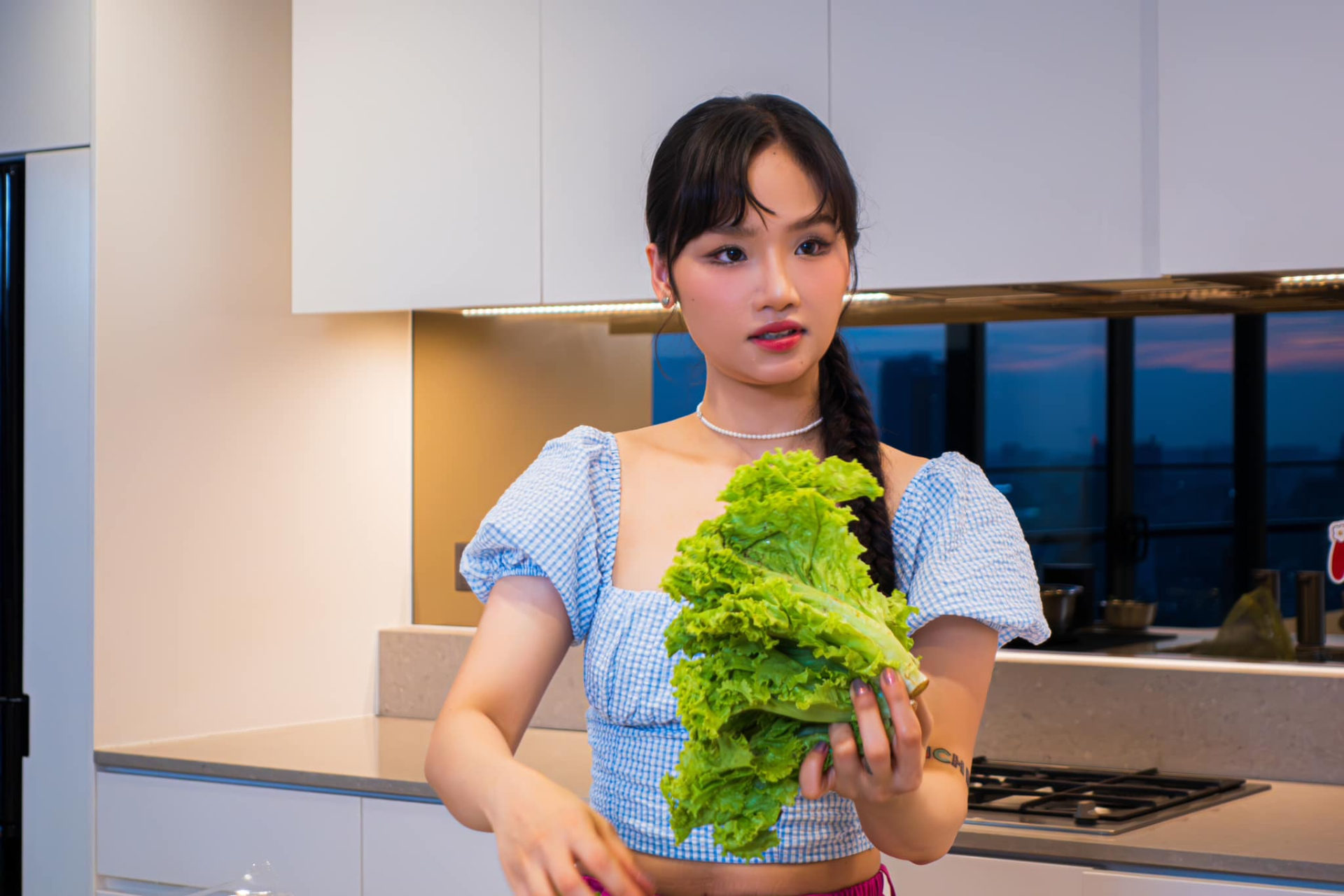 Gương mặt g&acirc;y sốc của Miu L&ecirc; khiến 2,4 triệu người kh&ocirc;ng thể nhận ra- Ảnh 5.