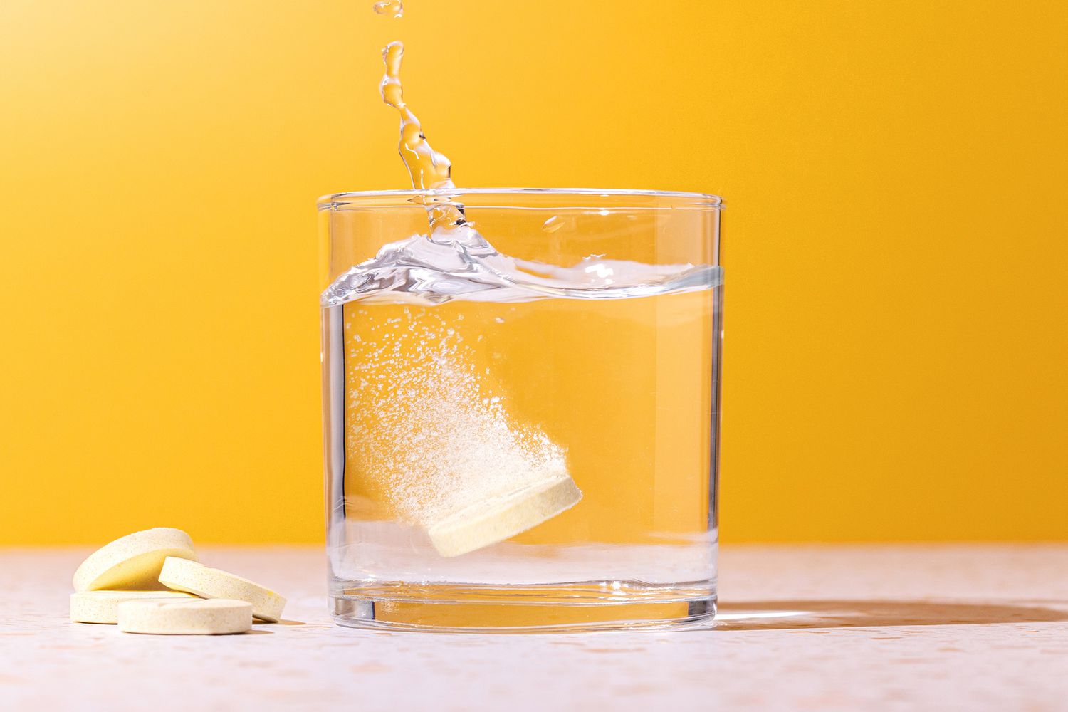 Thận chi ch&iacute;t sỏi chỉ v&igrave; uống 1 thứ để "tăng cường miễn dịch" trong suốt 6 th&aacute;ng - Ảnh 2.