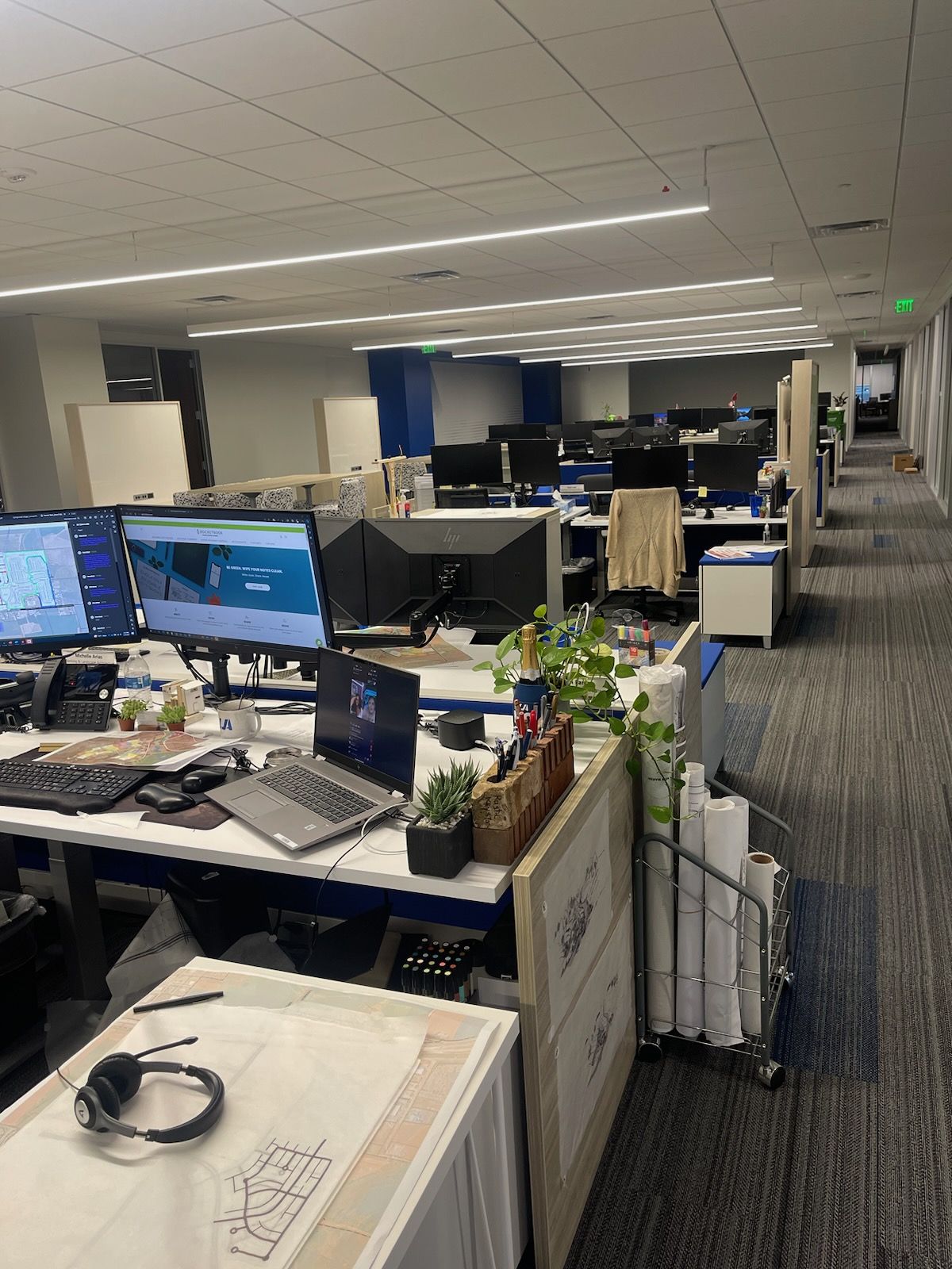 AI qu&aacute; được việc, đồng nghiệp th&igrave; lu&ocirc;n sẵn s&agrave;ng &ldquo;tăng ca&rdquo;: Người về sớm sẽ l&agrave; người thất nghiệp?- Ảnh 2.