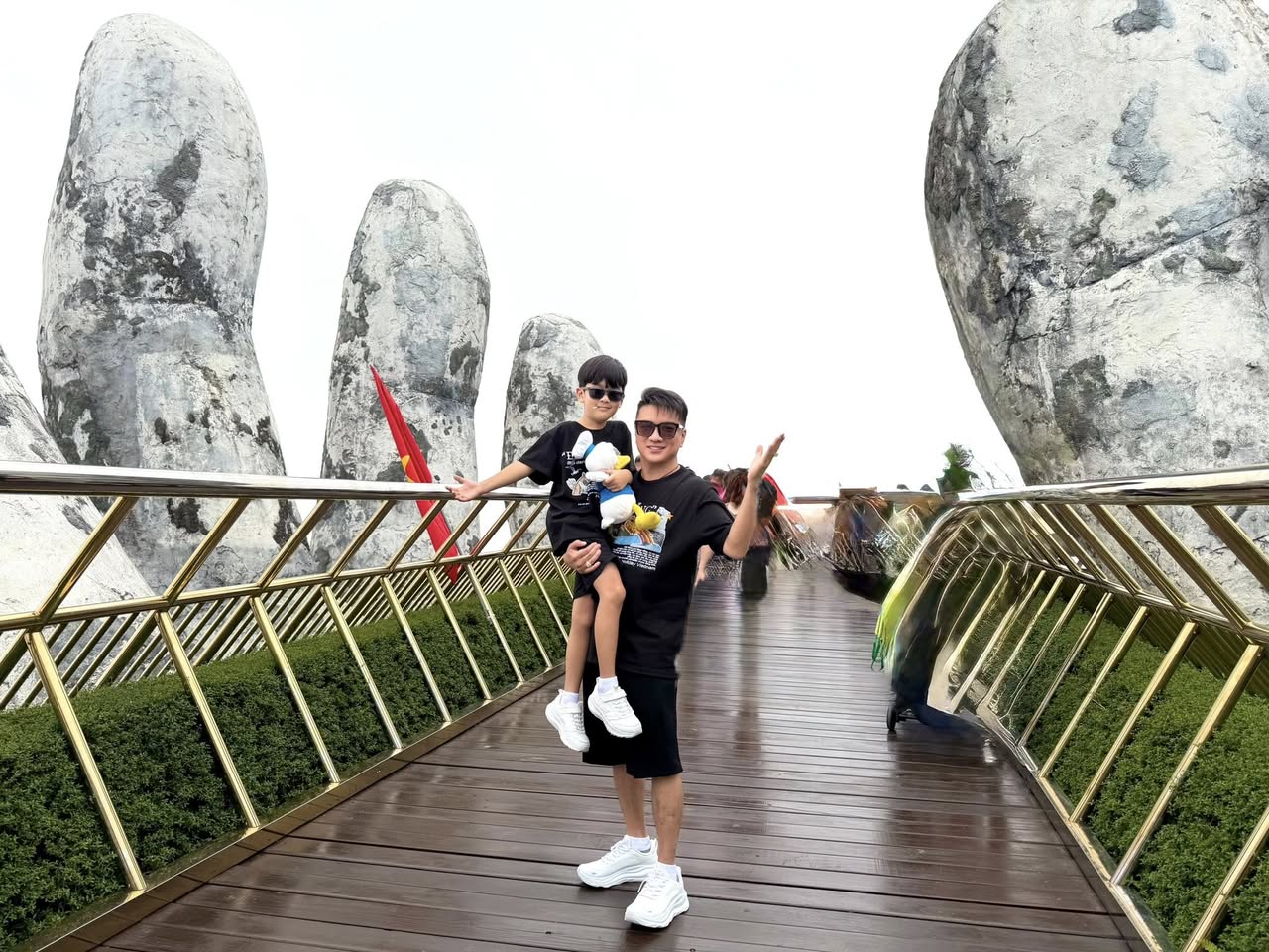 "&Ocirc;ng ho&agrave;ng nhạc Việt" U60 g&agrave; trống nu&ocirc;i con trai 7 tuổi: "Ba sẽ cố hết sức, lần n&agrave;y sẽ kh&aacute;c" - Ảnh 2.