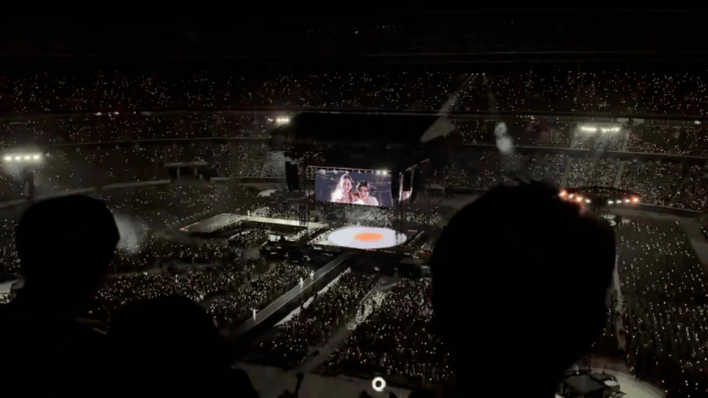 Concert như lễ hội quốc gia của 9 mỹ nh&acirc;n bị ch&ecirc; hết thời, kỷ lục l&agrave;m n&ecirc;n lịch sử 10 năm sau cả showbiz c&ograve;n nể- Ảnh 8.