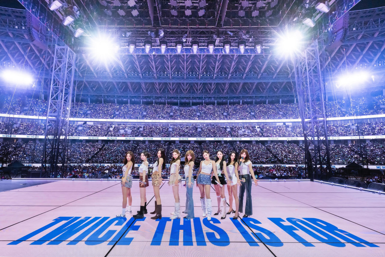 Concert như lễ hội quốc gia của 9 mỹ nh&acirc;n bị ch&ecirc; hết thời, kỷ lục l&agrave;m n&ecirc;n lịch sử 10 năm sau cả showbiz c&ograve;n nể- Ảnh 12.