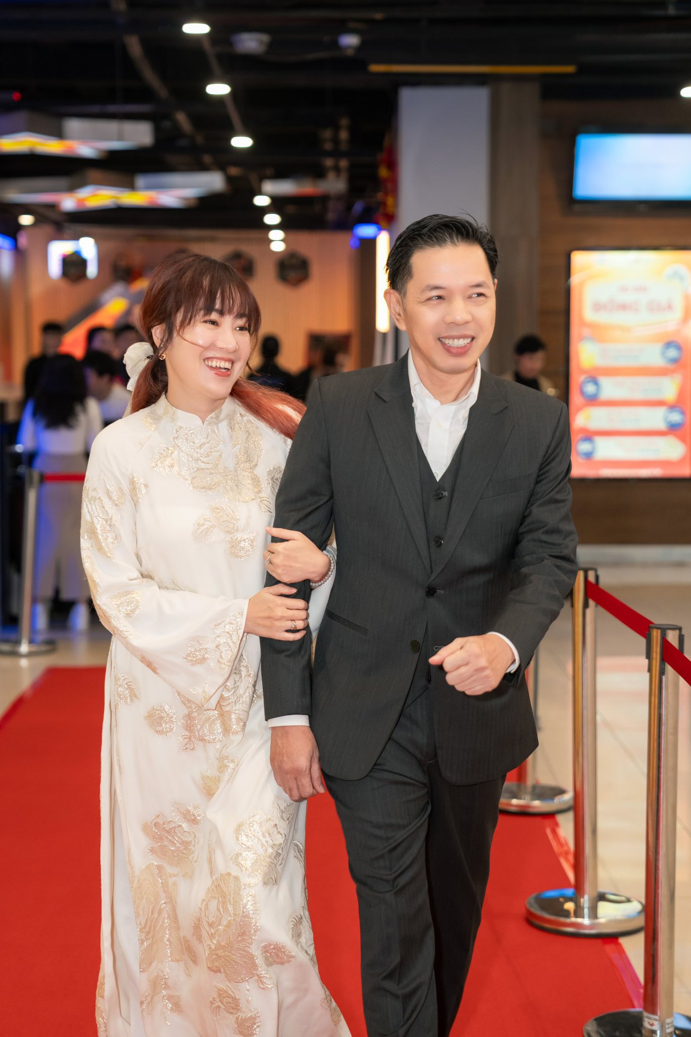 Showbiz Việt c&oacute; cặp đ&ocirc;i cưới 7 ng&agrave;y đ&atilde; ra to&agrave; k&yacute; đơn ly h&ocirc;n- Ảnh 3.