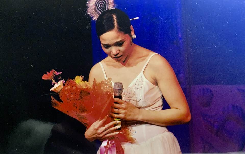 Nữ NSƯT biến mất khỏi showbiz Việt 20 năm giờ sống trong biệt thự 4.000m2, hoa ngập lối đẹp như cổ t&iacute;ch - Ảnh 2.