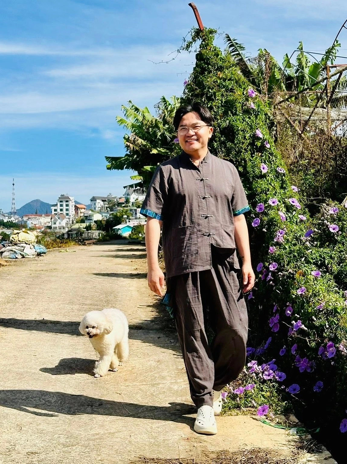 Nam MC "hot" tr&ecirc;n c&aacute;c gameshow truyền h&igrave;nh, tuổi trung ni&ecirc;n vẫn độc th&acirc;n, chăm chỉ l&agrave;m việc thiện- Ảnh 6.