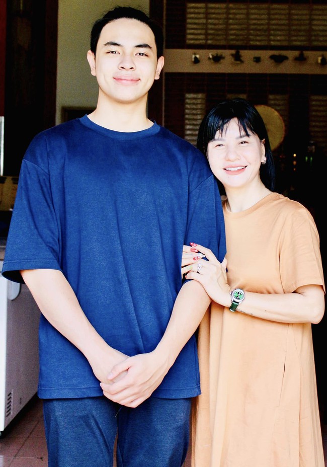 Showbiz Việt c&oacute; cặp đ&ocirc;i cưới 7 ng&agrave;y đ&atilde; ra to&agrave; k&yacute; đơn ly h&ocirc;n- Ảnh 4.