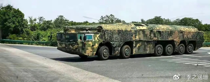 Hệ thống t&ecirc;n lửa DF - 27 của Trung Quốc: Tổ hợp cơ động chưa từng c&ocirc;ng bố - Ảnh 2.