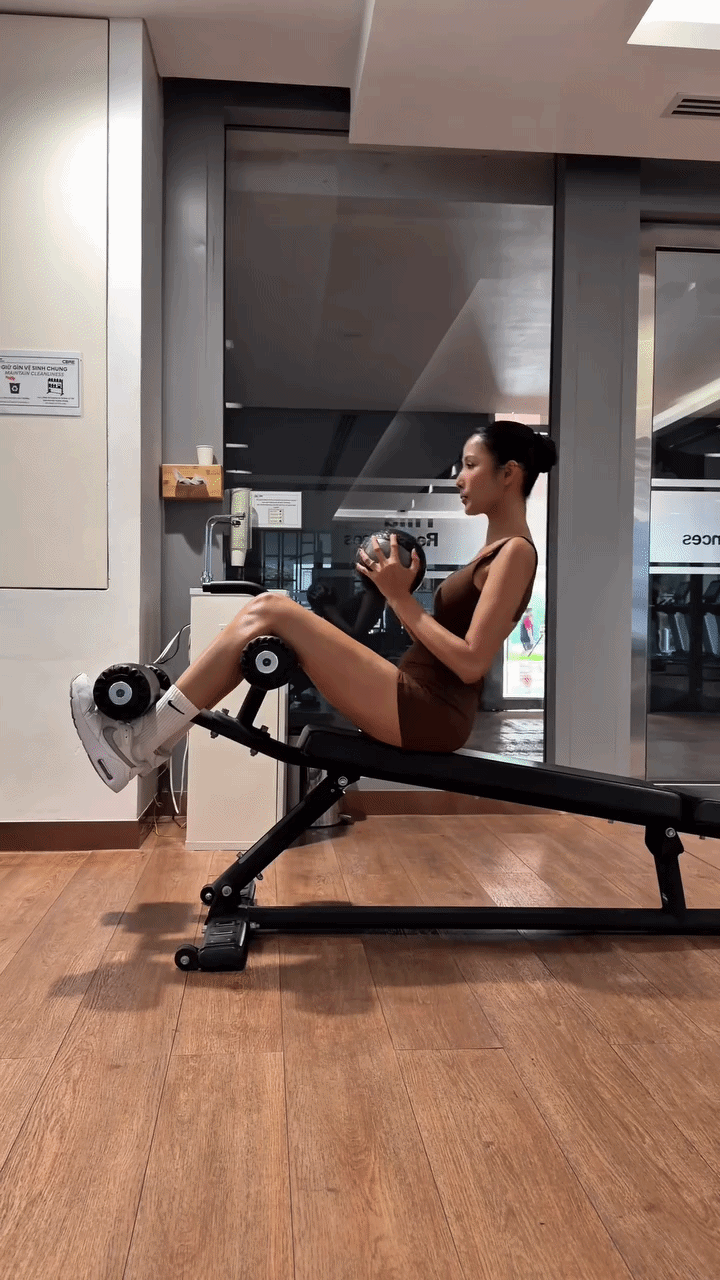 Lời khuy&ecirc;n từ Ho&agrave;ng Thuỳ cho người ăn ki&ecirc;ng muốn d&aacute;ng đẹp- Ảnh 4.