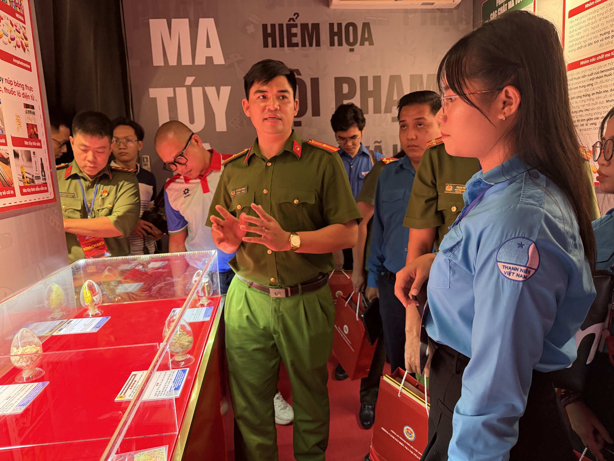 Ca sĩ Ng&ocirc; Kiến Huy tham gia c&acirc;u lạc bộ tại C&ocirc;ng an TPHCM- Ảnh 6.