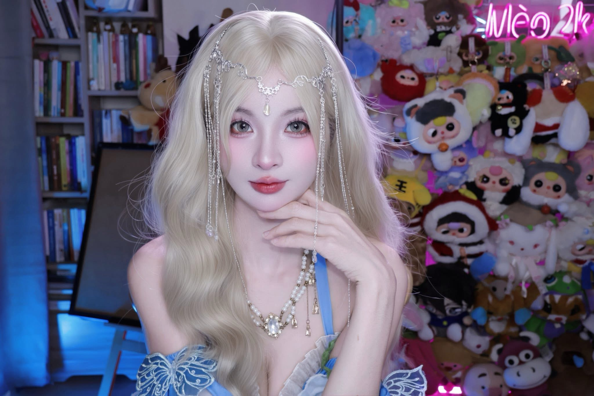 Nữ streamer diện mạo xinh đẹp cỡ n&agrave;o đẹp m&agrave; bị fan ho&agrave;i nghi tr&ugrave;ng tu nhan sắc- Ảnh 4.