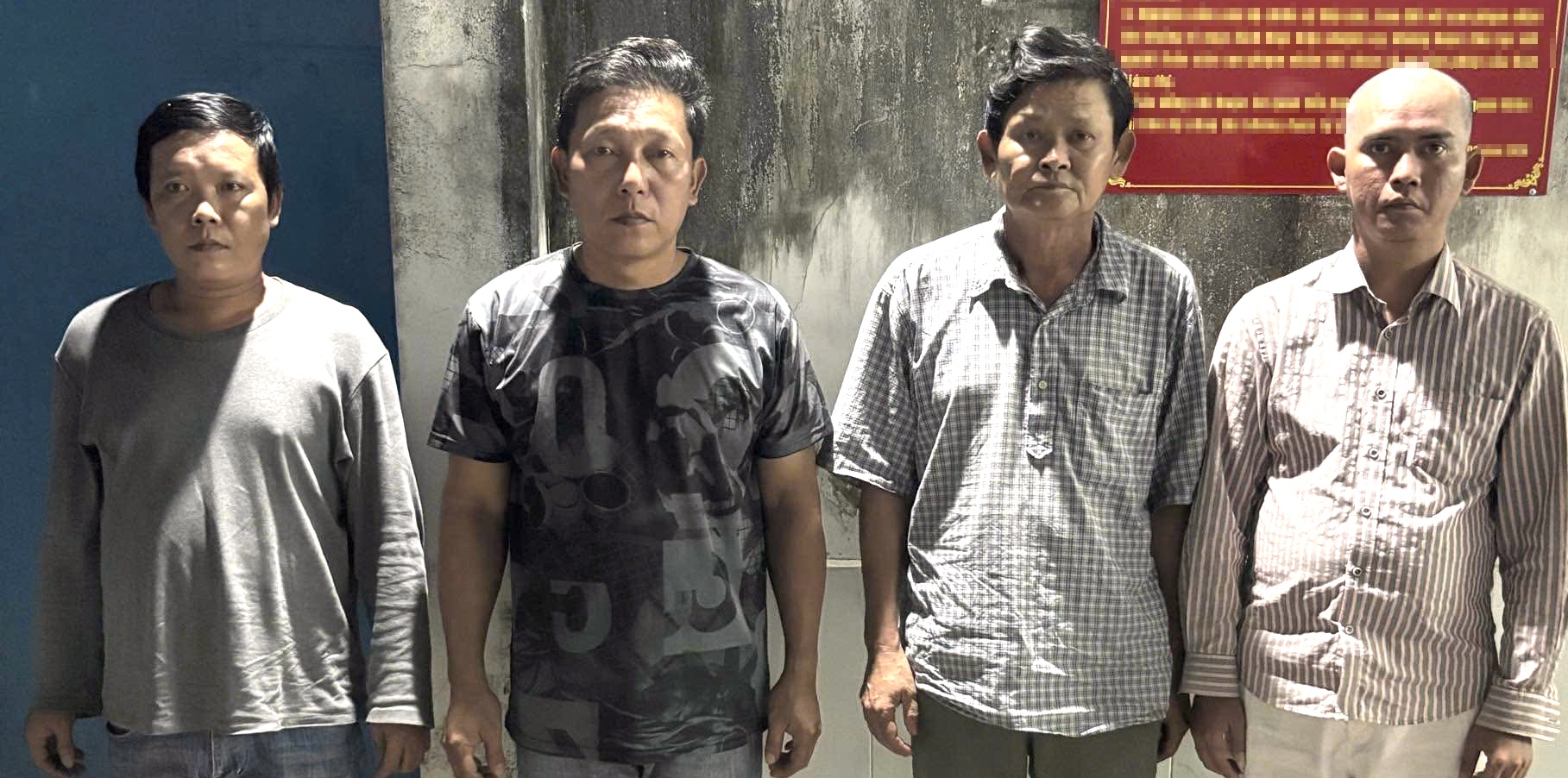 Bắt giữ Nguyễn Thị Hiền SN 1977 và 5 người đàn ông - Ảnh 2.