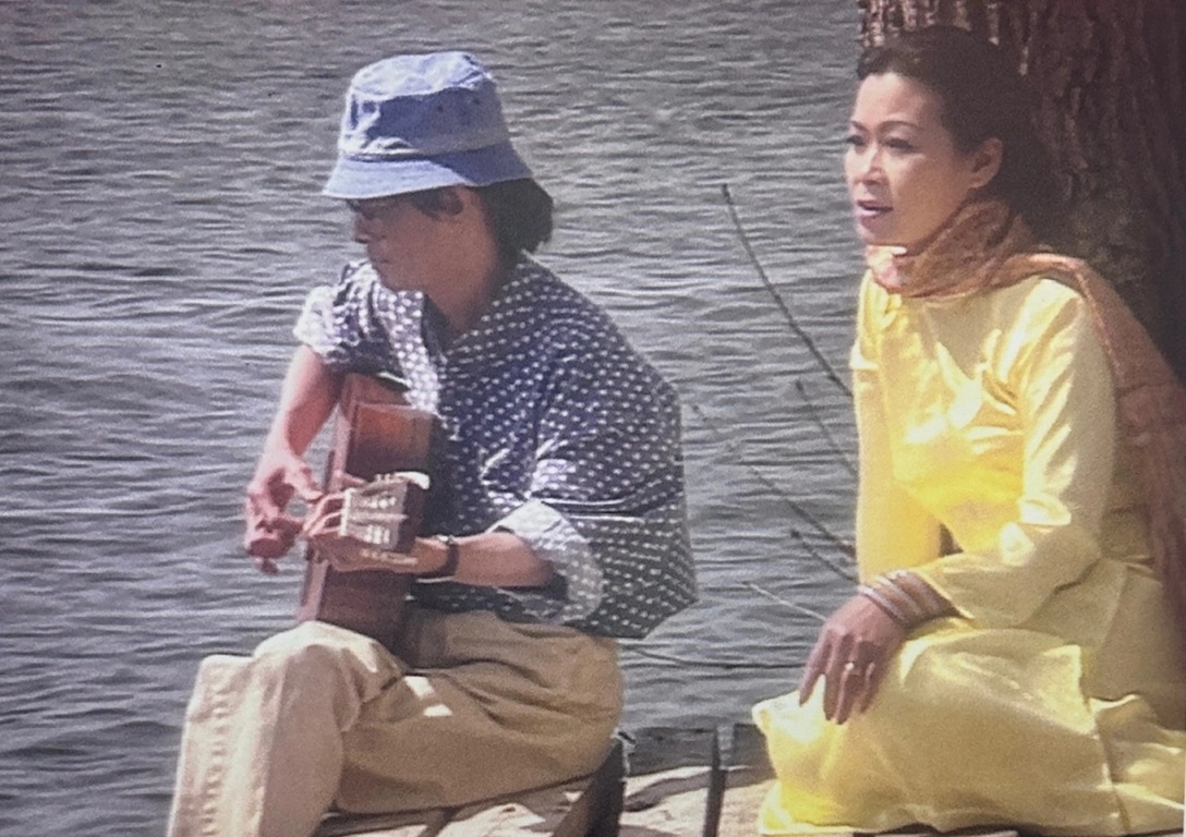 Trịnh C&ocirc;ng Sơn n&oacute;i Kh&aacute;nh Ly: "Nghe kh&oacute; chịu lắm"- Ảnh 1.