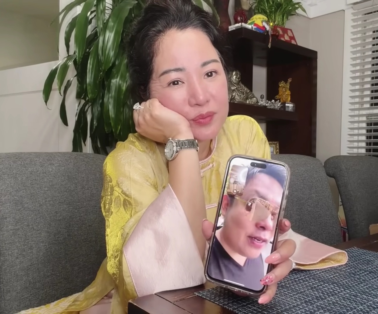 Quang L&ecirc; thừa nhận l&agrave;m ăn kh&oacute; khăn c&ograve;n mất số tiền lớn: "T&ocirc;i đau khổ qu&aacute;"- Ảnh 1.