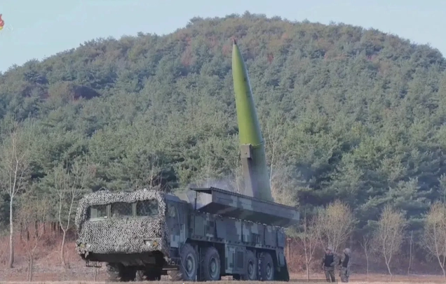 T&ecirc;n lửa Triều Ti&ecirc;n v&agrave; chip phương T&acirc;y định h&igrave;nh chiến trường Ukraine 2026 - Ảnh 1.