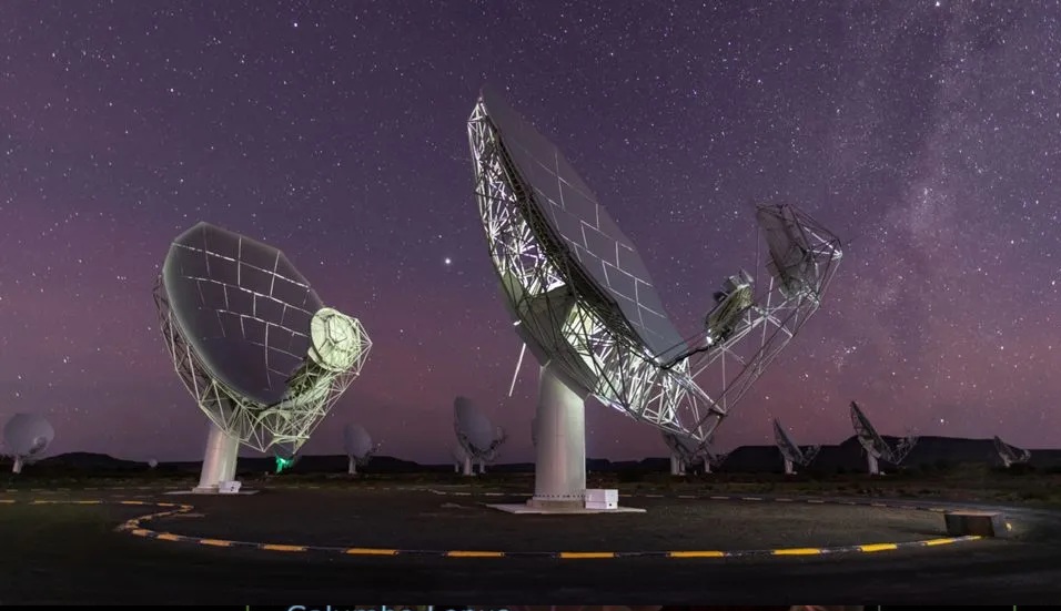 Kinh ngạc với qu&aacute;i vật vũ trụ từ nơi người Tr&aacute;i Đất bị "bịt mắt" - Ảnh 2.