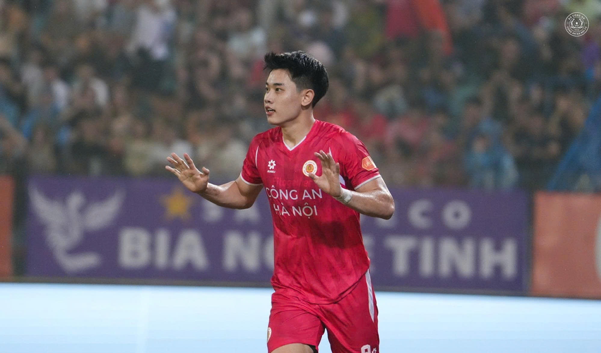 Đ&igrave;nh Bắc tăng tốc ngoạn mục, HLV Kim Sang-sik sẽ khuynh đảo AFF Cup bằng bộ ba &ldquo;SHB&rdquo;? - Ảnh 1.