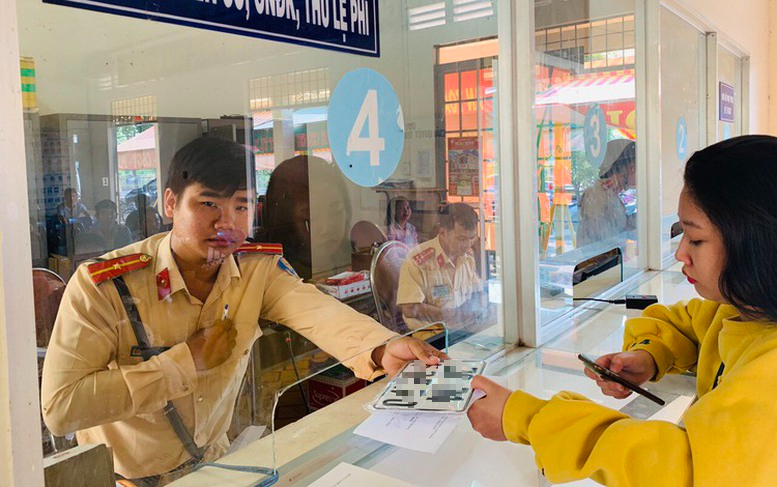 Tất cả chủ phương tiện đã bán xe nhưng không thu hồi biển số cần làm ngay việc này để tránh bị phạt - Ảnh 1.