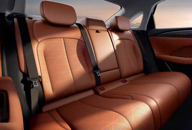 H&atilde;ng xe x&acirc;y nh&agrave; m&aacute;y ở Hưng Y&ecirc;n ra mắt sedan gi&aacute; chưa đến 300 triệu đồng, tiết kiệm xăng ngang Honda Air Blade - Ảnh 5.