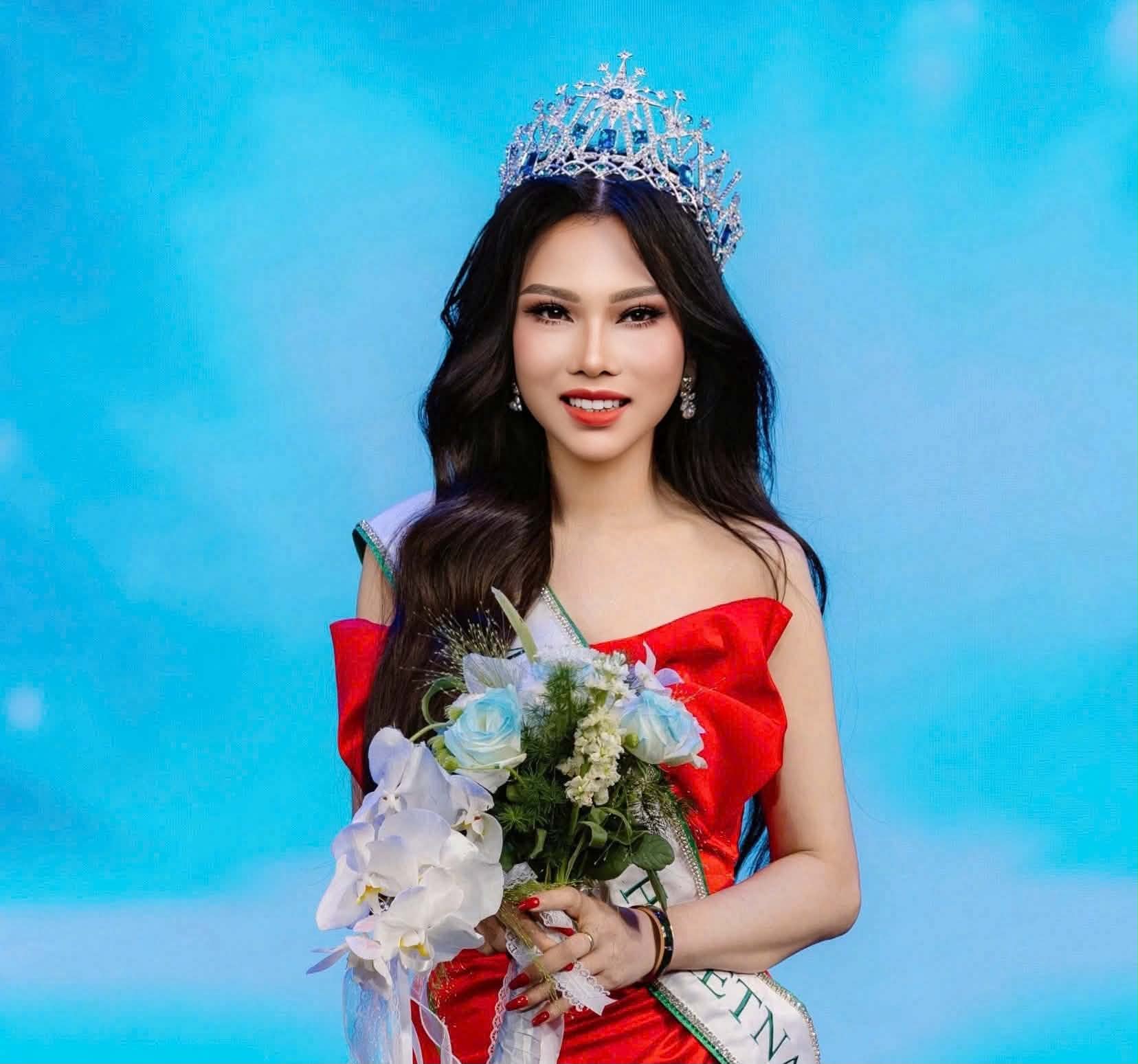 Nguyễn Khu&ecirc; Thu đăng quang Mrs Earth Vietnam 2026  - Ảnh 1.