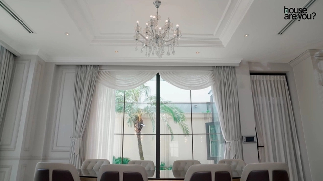 Lấy đại gia ng&agrave;nh kh&aacute;ch sạn, c&ocirc; g&aacute;i đổi đời th&agrave;nh b&agrave; ho&agrave;ng: Được chồng chiều như em b&eacute;, tặng lu&ocirc;n biệt thự 100 tỷ giữa quận 7 - Ảnh 14.