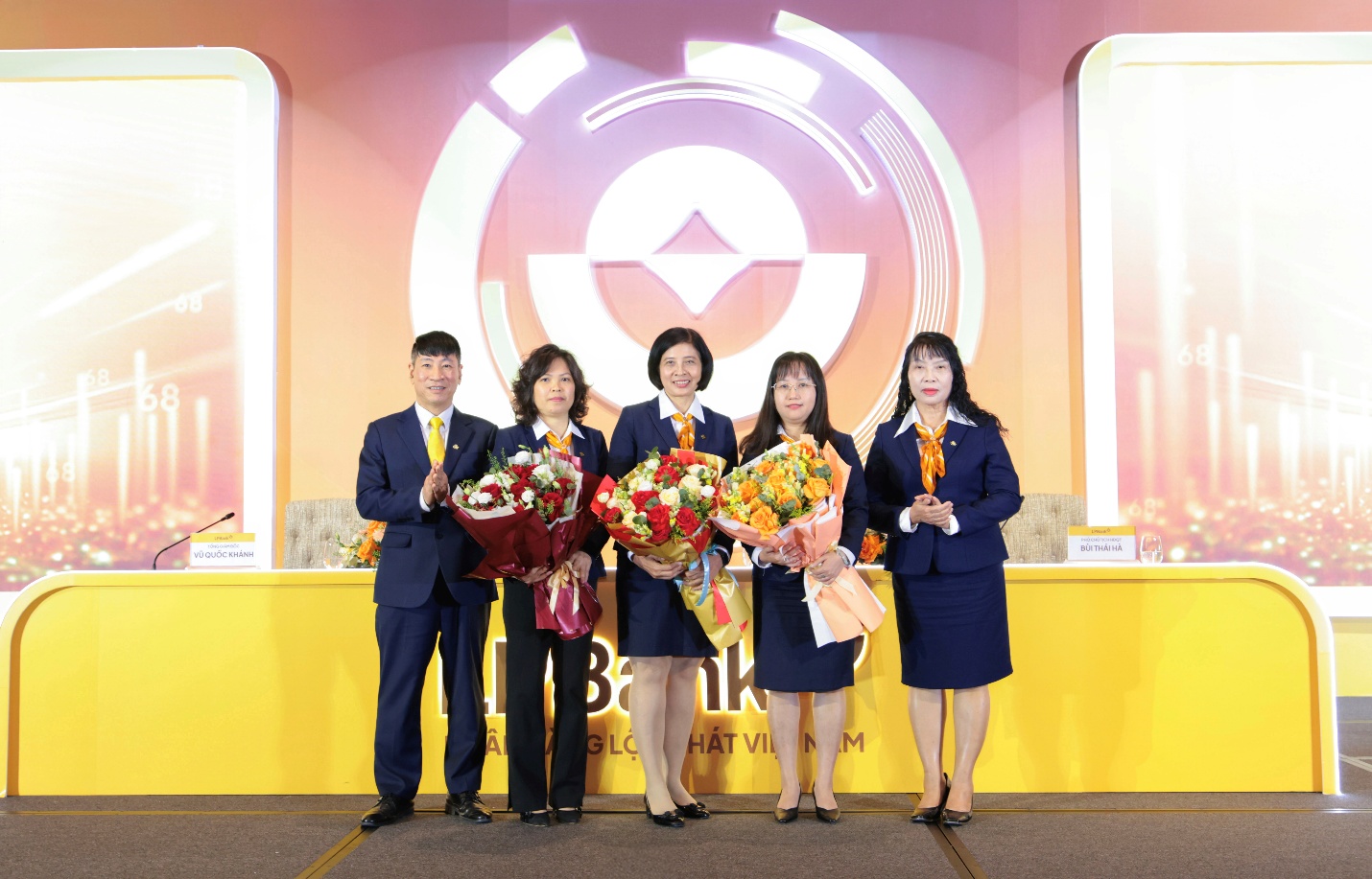 ĐHĐCĐ LPBank 2026: Th&ocirc;ng qua chiến lược lập ng&acirc;n h&agrave;ng con tại Trung t&acirc;m T&agrave;i ch&iacute;nh Quốc tế v&agrave; chia cổ tức 30% tiền mặt - Ảnh 3.