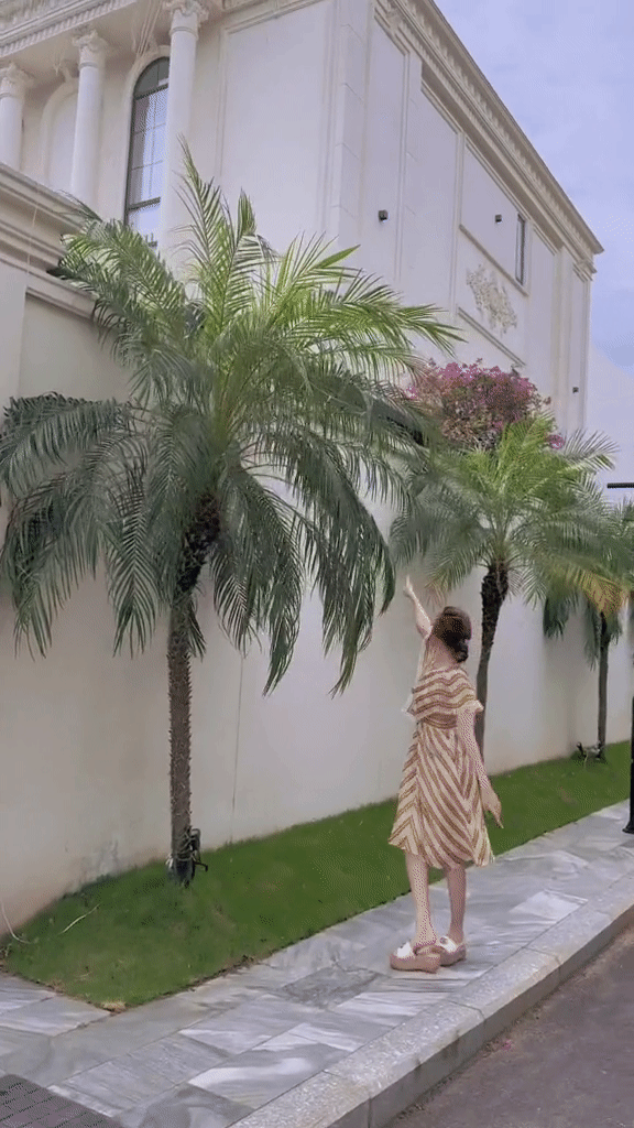 Lấy đại gia ng&agrave;nh kh&aacute;ch sạn, c&ocirc; g&aacute;i đổi đời th&agrave;nh b&agrave; ho&agrave;ng: Được chồng chiều như em b&eacute;, tặng lu&ocirc;n biệt thự 100 tỷ giữa quận 7 - Ảnh 3.